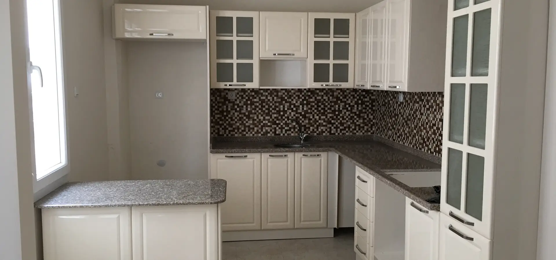 Güzelbahçe Tadilatcı